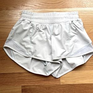 EUC Lululemon 2.5” Hotty hot shorts, light icy blue color
